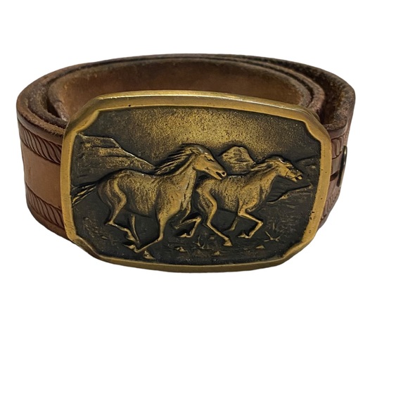 Dark Brown BTS Tooled Leather Western Style Belt with Wild Mustangs Belt Buckle - Picture 4 of 5
